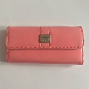 Liz Claiborne wallet peachy pink patent leather